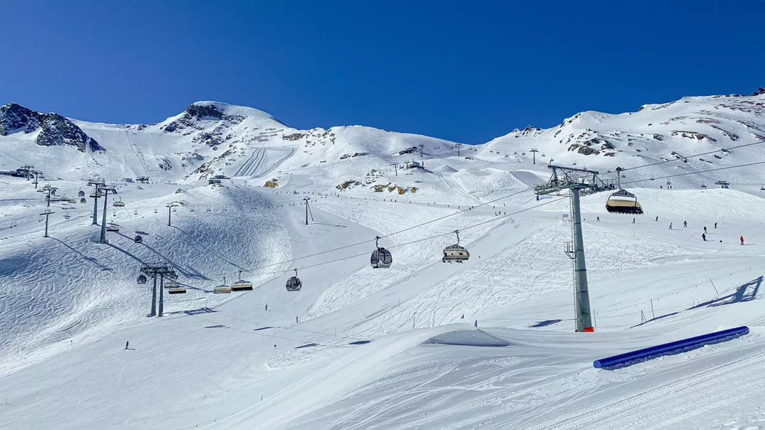 foto van outdoor piste